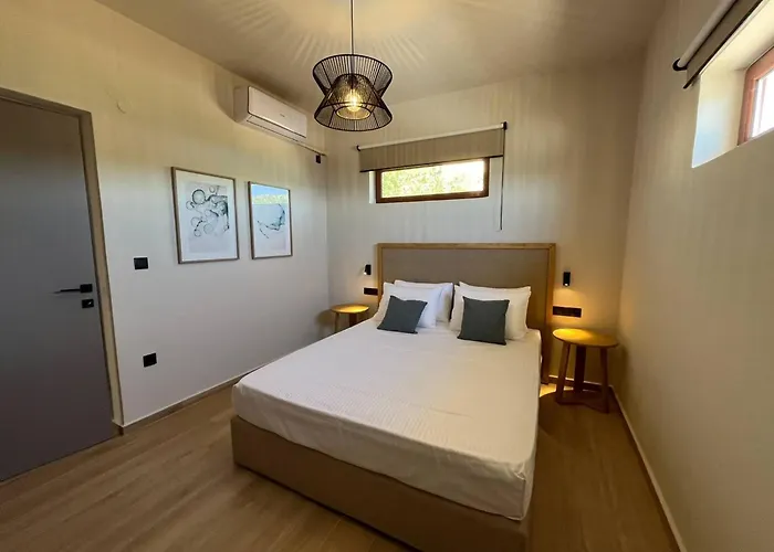 Villa Seawave With Heated Pools, By Hellocrete *