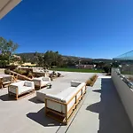 Seawave With Heated Pools, By Hellocrete Villa *
