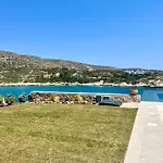 Seawave With Heated Pools, By Hellocrete Villa *