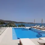 Villa Seawave With Heated Pools, By Hellocrete