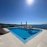Villa Seawave With Heated Pools, By Hellocrete