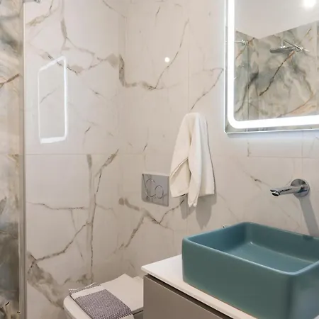 Seawave Villas, By Hellocrete Chania (Crete)