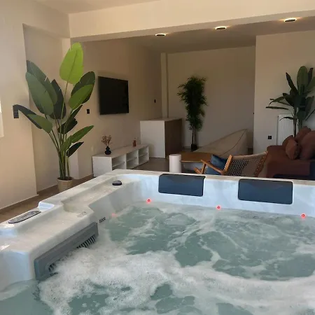 Seawave Villas, By Hellocrete Chania (Crete)