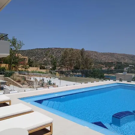 Seawave Villas, By Hellocrete