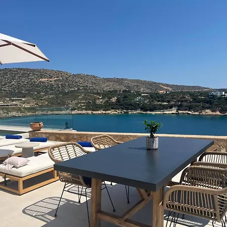 Seawave With Heated Pools, By Hellocrete * Chania (Crete)