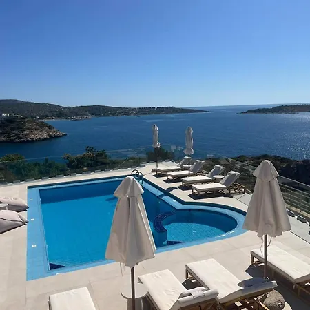 Seawave With Heated Pools, By Hellocrete Hriszí Aktí Haniá