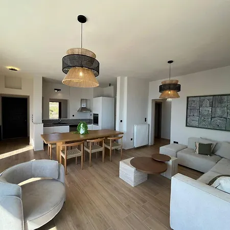 Villa Seawave With Heated Pools, By Hellocrete La Canée