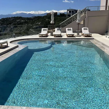 Seawave With Heated Pools, By Hellocrete * Chania (Crete)