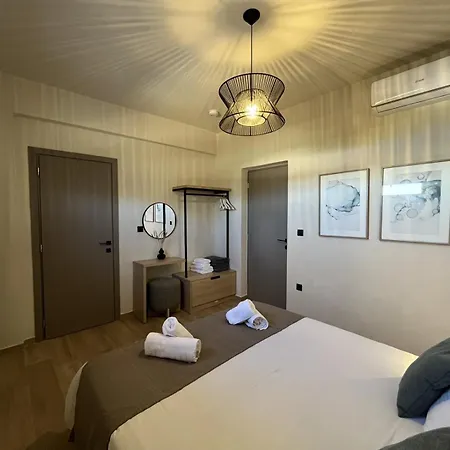 Seawave With Heated Pools, By Hellocrete Villa *