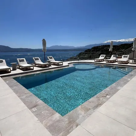 Seawave With Heated Pools, By Hellocrete * Chania (Crete)