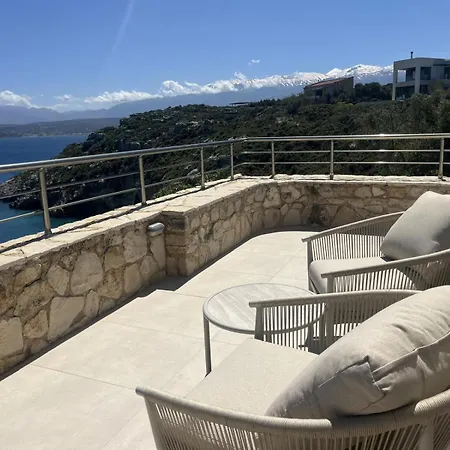 Seawave With Heated Pools, By Hellocrete Villa Chania (Crete)