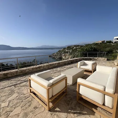 Villa Seawave With Heated Pools, By Hellocrete *