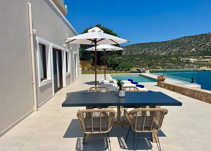 Seawave With Heated Pools, By Hellocrete Вілла *