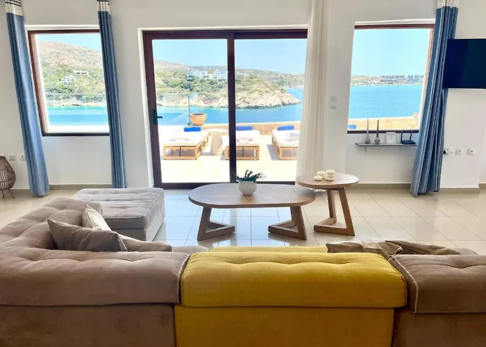 Seawave With Heated Pools, By Hellocrete