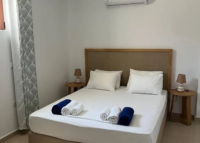 Seawave With Heated Pools, By Hellocrete Villa Chania (Crete)