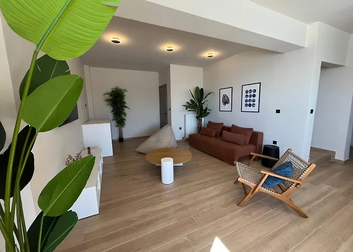 Seawave With Heated Pools, By Hellocrete Вілла