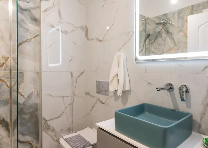 Seawave With Heated Pools, By Hellocrete