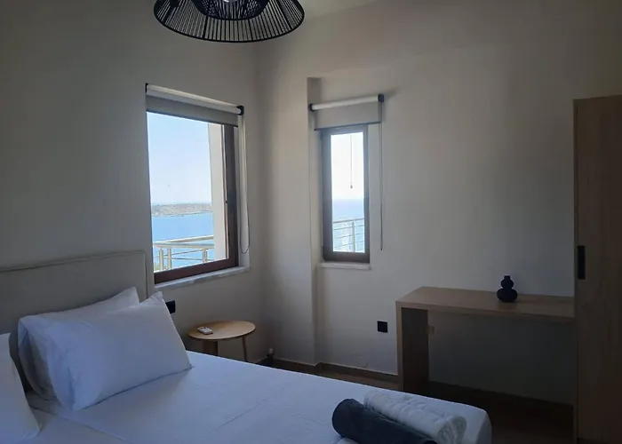 Seawave With Heated Pools, By Hellocrete Villa Chania (Crete)