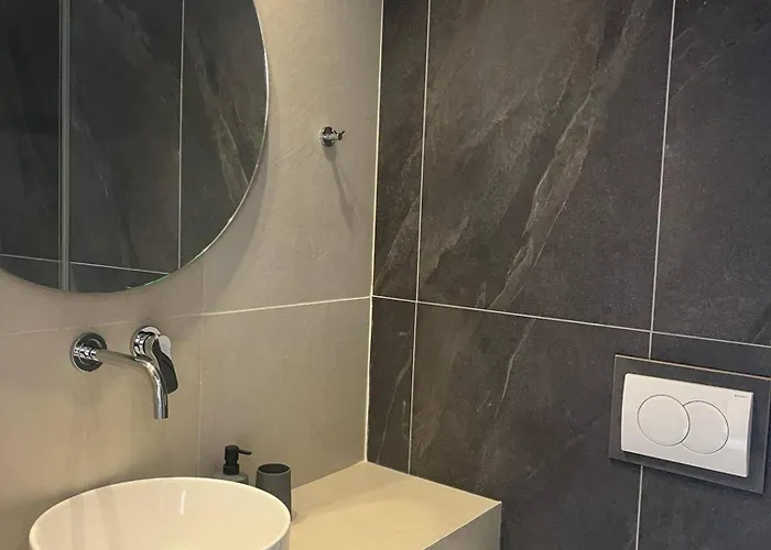 Seawave With Heated Pools, By Hellocrete *