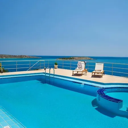 Seawave I, By Hellocrete Chania (Crete)