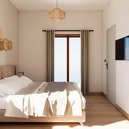 Seawave I, By Hellocrete Villa *