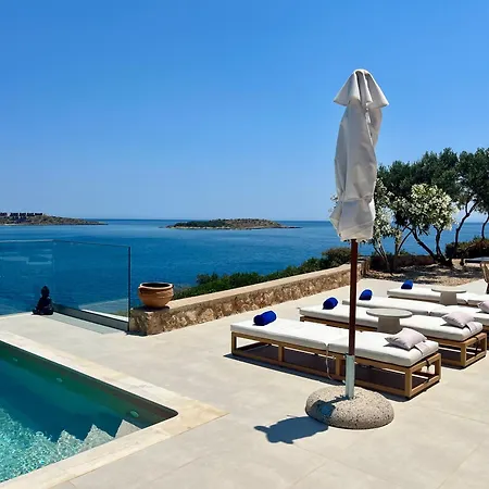 Villa Seawave Villas, By Hellocrete *