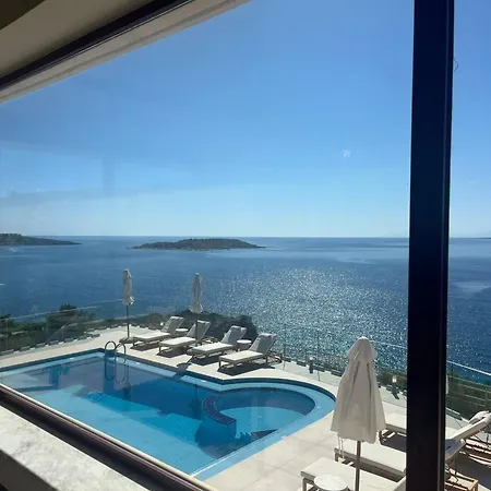 Seawave Villas, By Hellocrete *