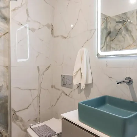 Seawave Villas, By Hellocrete