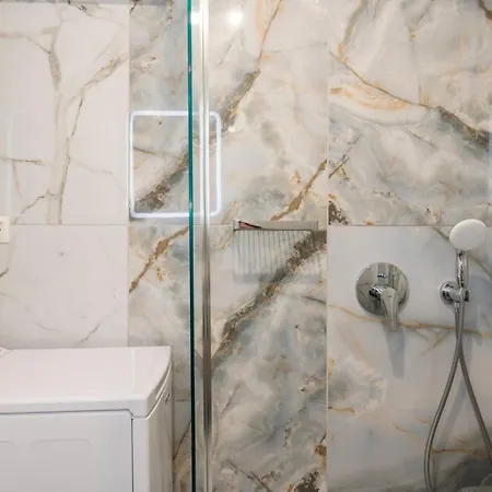 Seawave Villas, By Hellocrete *