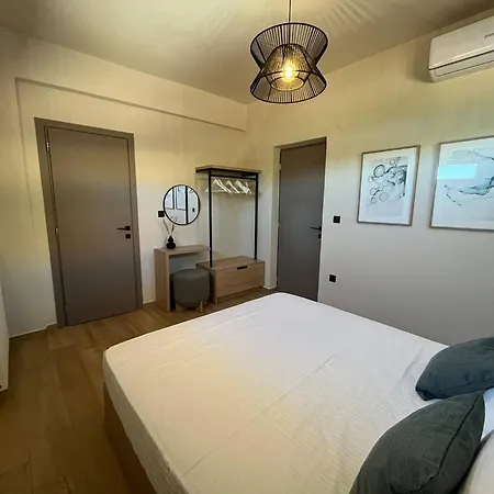 Seawave Villas, By Hellocrete * Chania (Crete)