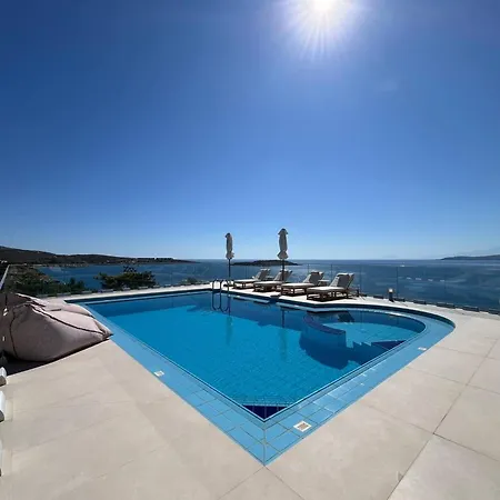 Villa Seawave Villas, By Hellocrete