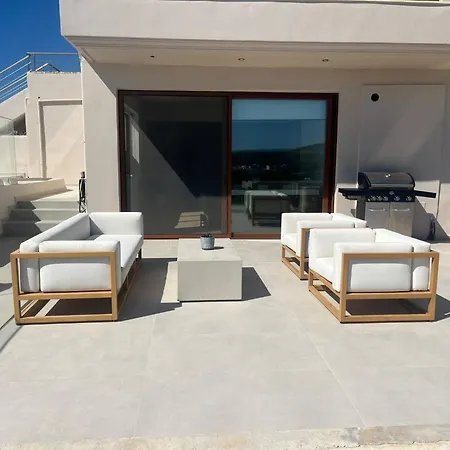 Villa Seawave Villas, By Hellocrete *