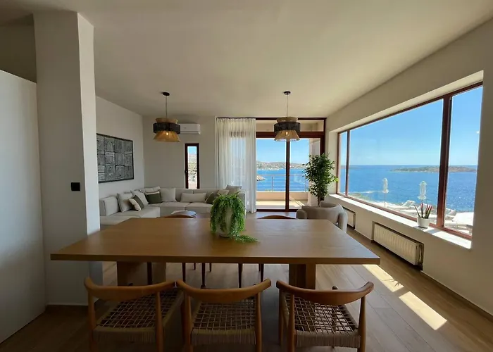 Seawave With Heated Pools, By Hellocrete