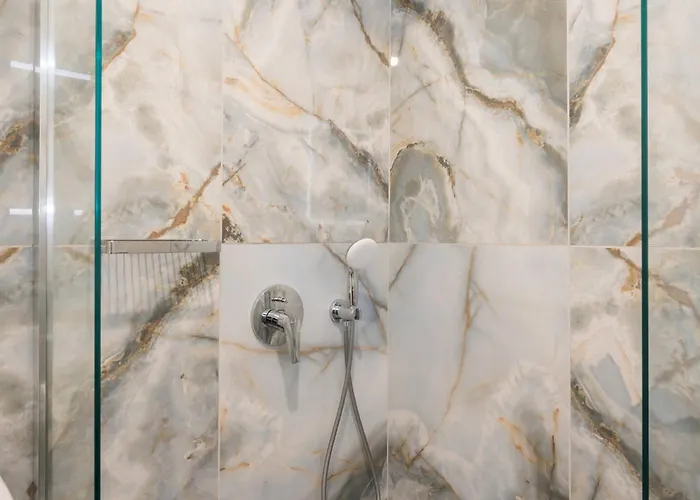 Seawave With Heated Pools, By Hellocrete Villa Hanya