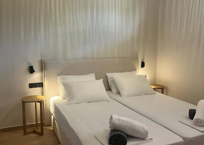 Seawave With Heated Pools, By Hellocrete 别墅 干尼亞