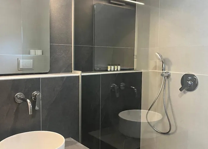 Seawave With Heated Pools, By Hellocrete 别墅 干尼亞